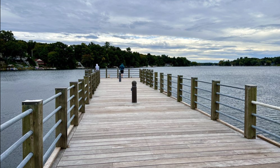 Fishing pier at Congamond Lake's North Ramp
